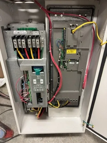ABB ACH550-BD-059A-4 40HP 480V VFD Drive with Bypass Disconnect 2