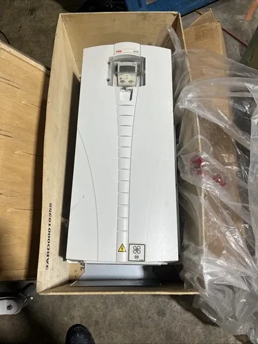 ABB ACH550-01-125A-4+B055 frequency converter 4