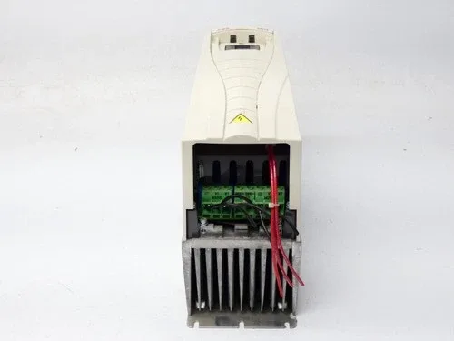 ABB ACH550-UH-011A-6 F/W V.3.13D 500-600VAC 11A 2