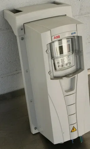 ABB ACH550-UH-012A-2+B055 Inverter 3