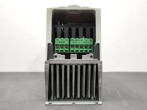 ABB HVAC Variable Frequency Drive ACH550-UH-012A-2+N2006+X1558 Untested 4
