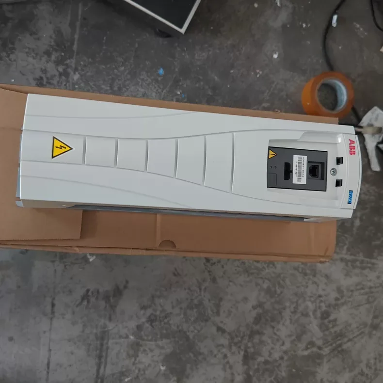 ABB ACH550UH015A4 ACH550-UH-015A-4 ACH 550-UH-015A-4 6