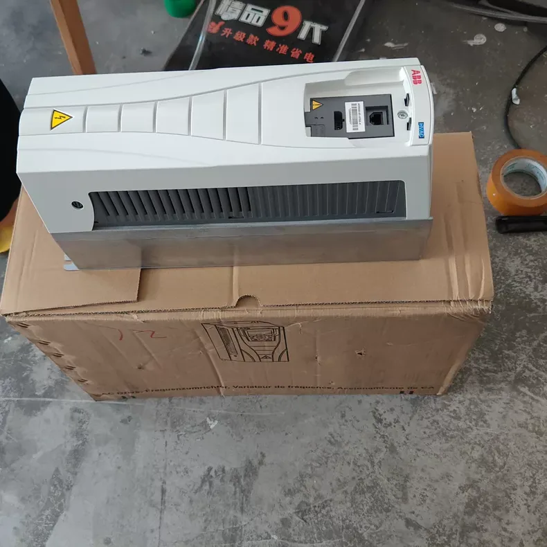 ABB ACH550UH015A4 ACH550-UH-015A-4 ACH 550-UH-015A-4 5