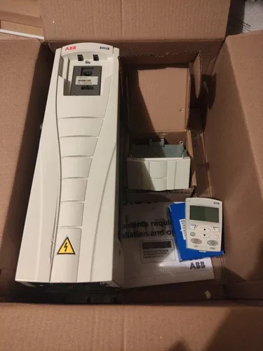 ABB ACH550-UH-017A-6 AC VFD Drive 15HP 11kW 500-600V 17A