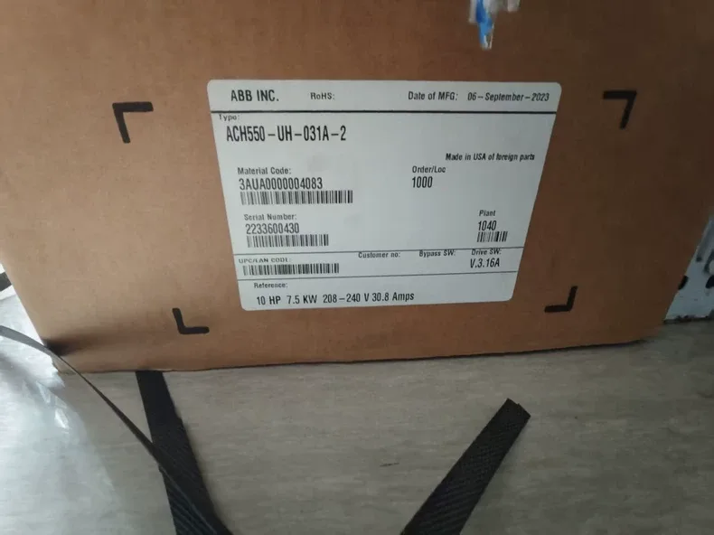ABB ACH550-UH-031A-2 3