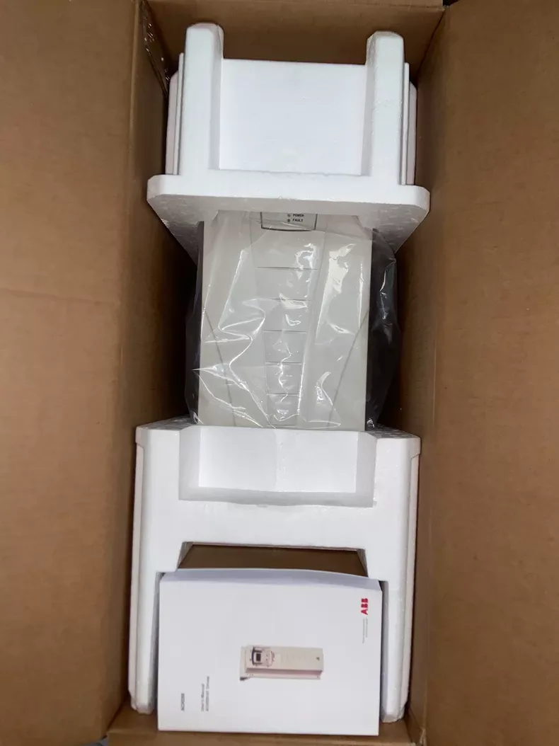 ABB ACH550-UH-031A-4 Frequency Converter 4