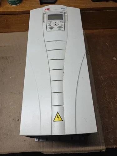 ABB ACH550-UH-031A-4 - VFD - 3 Phase 20HP 31A 480V