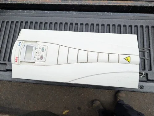 ABB Drive 460V 25HP 38A 3 Phase ACH550-UH-038A 2