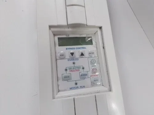 ABB ACH550 AC Drive with Bypass ACH550-VDR-012A-4 7.5HP 3Ph 480 12A Disconnect 2