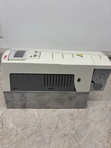 ABB ACH550-UH-04A6-2 HVAC Drive 3 PH 208 … 240 Volts 4.6 Amps 4