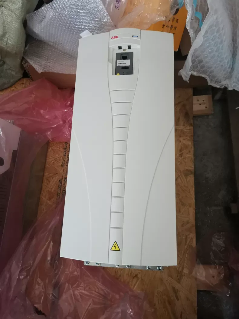 ABB ACH550-UH-077A-6 frequency converter 3