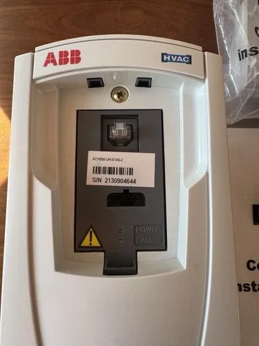 ABB ACH550-UH-07A5-2 HVAC Variable Frequency Drive VFD 208/240V 3PH with Keypad 4
