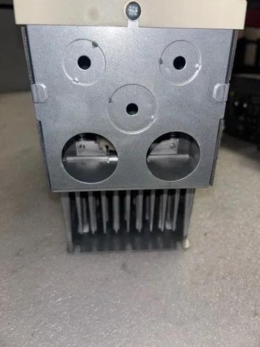 ABB ACH550-UH-08A8-4 - VFD - 3 Phase 5HP 8.8A 480V 4