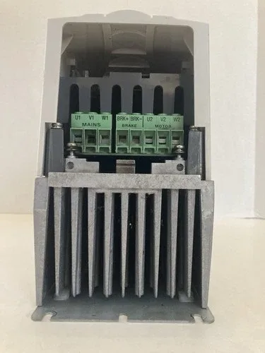 ABB ACH550 HVAC Drive ACH550-UH-08A8-4+C558+N2006+X1558 Parts UNTESTED 4