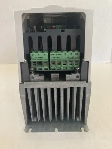ABB ACH550 HVAC Drive ACH550-UH-08A8-4+C558+N2006+X1558 Parts UNTESTED 3