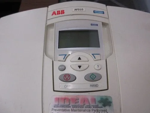 ABB ACH550-UH-096A-4 inverter 3