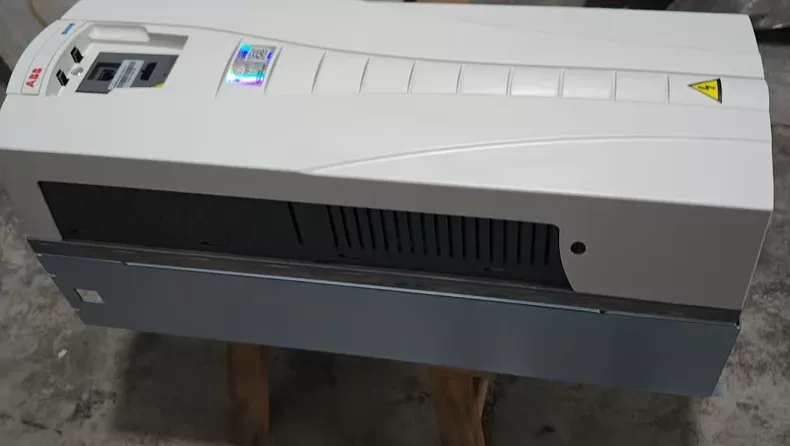 ABB ACH550-UH-114A-2 frequency converter