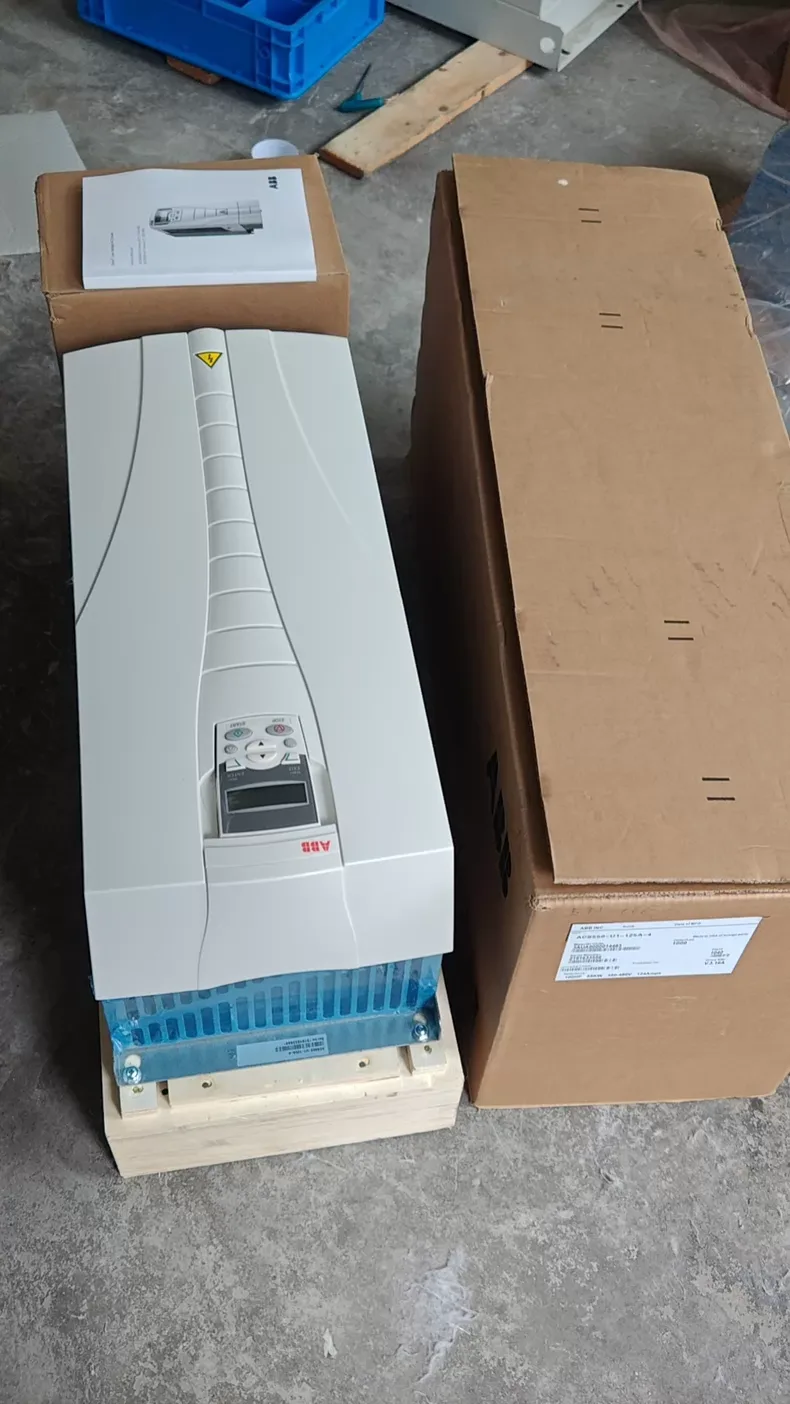 ABB ACH550-UH-59A-4 Variable Frequency Drive 1-Year 3