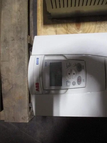 ABB ACH550 AC Drive with Bypass ACH550-VC-031A-4+F267+K465 20HP 3Ph Input 3PH 48-6 3