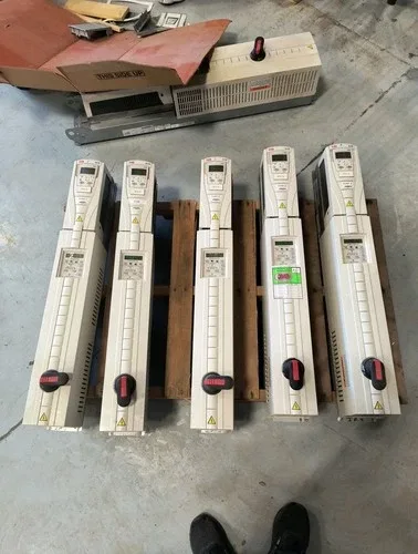 ABB ACH550-VDR-017A-2 AC Drive 5HP 208-240Vac 17A 3