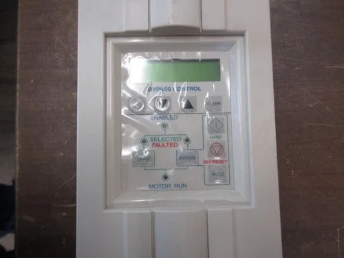 ABB ACH550 AC Drive with Bypass ACH550-VDR-04A6-2+F267+K452 1HP 3Ph with Keypad 4