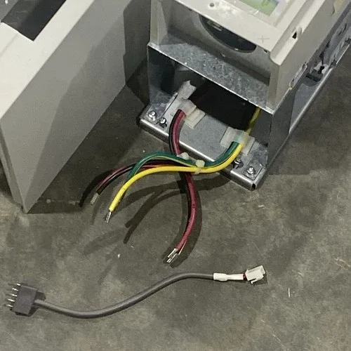 ABB ACH550-VDR-08A8-4 Variable Drive 5HP 4KW 380-480VAC 8.8A 3
