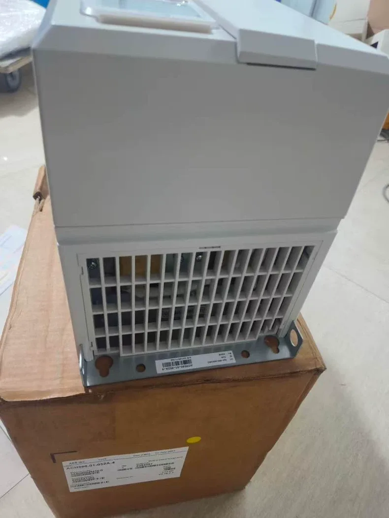 ABB inverter ACH580-01-052A-4 3