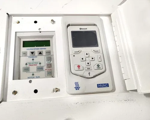 ABB ACH580-BCR-014A-4+B058+F267+J429 HVAC Packaged Drive Input 3PH 50 60Hz 3