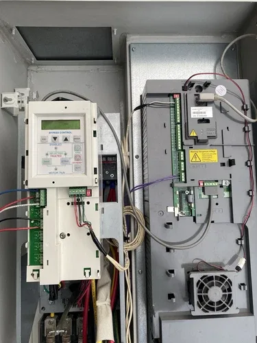ABB ACH580-BDR-072A-4+B055 Drive 50HP 3
