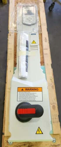 ABB 10 HP HVAC DRIVE with CIRCUIT BREAKER DISCONNECT ACH580-PCR-014A-4 + - B056
