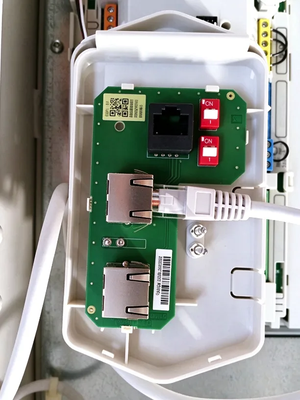ABB ACH580-PDR-077A-4+B056+E213 HVAC Drive With Disconnect 4