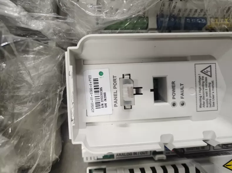 ABB ACH580-VCR-023A-4 ACH580VCR023A4 HT 3