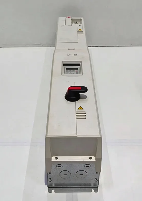 ABB AC DRIVE ACH580-VDR-052A-4 40HP 440-480VAC AVM 152 2