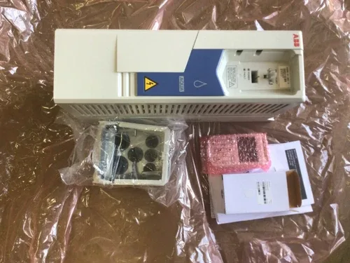 ABB ACQ580-01-06A1-6 600VAC INPUT 3HP WATER WASTE WATER PUMP DRIVE VFD