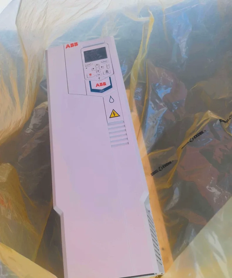 ABB ACQ580-01-088A-4 water industry inverter By 3
