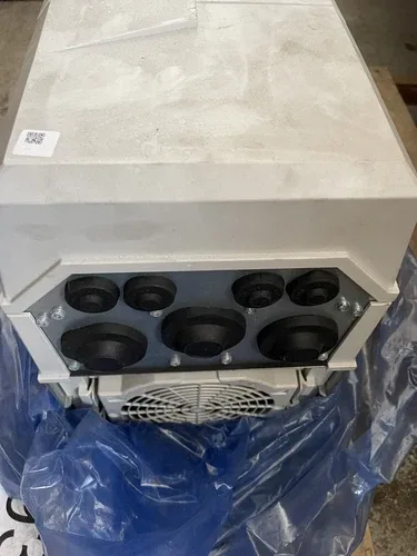 ABB GENERAL PURPOSE DRIVE ACQ580-31-044A-4 3
