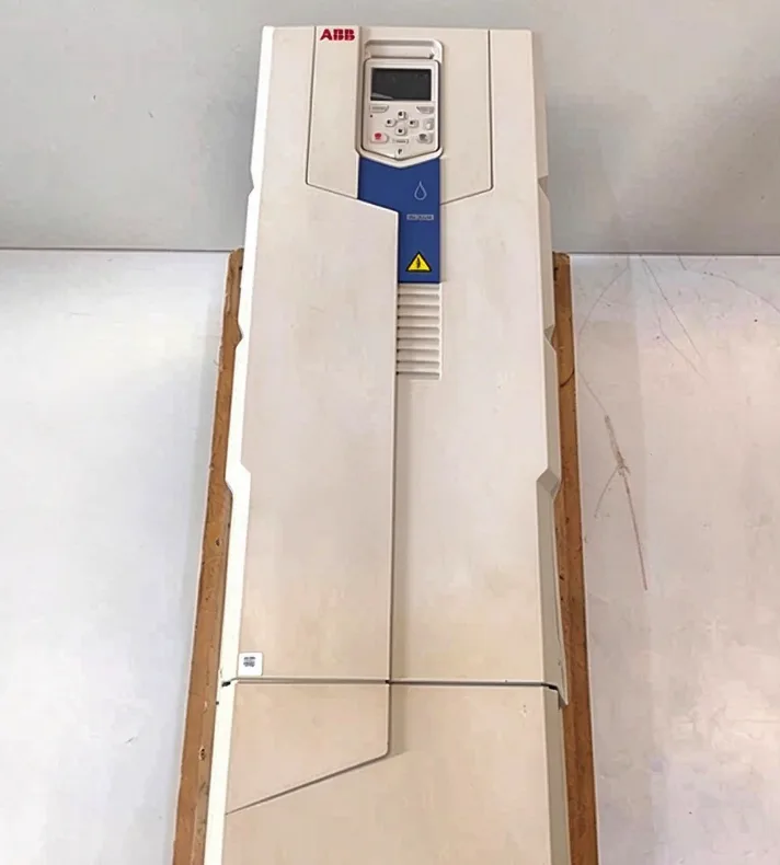 ABB Drives ACQ580-31-156A-4 PN 90 kW / 120HP IN 169 A AVM 125 2