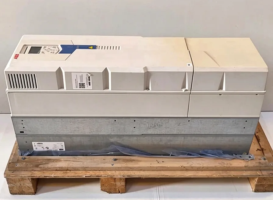 ABB Drives ACQ580-31-156A-4 PN 90 kW / 120HP IN 169 A AVM 125 3
