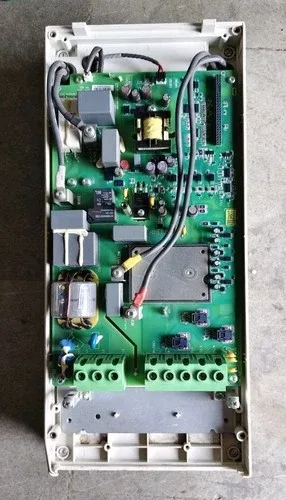 ABB ACH580-01-044A-4+0J400+P922 HVAC VFD Drive 22kW 30HP 44A 400/480V Frame R3 4