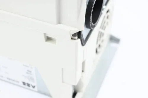 ABB Frequency Inverter ACH580-01-04A0-4+B056 4