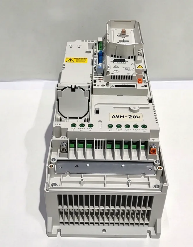 ABB AC Drive ACH580-01-027A-4+P922 20HP 3Ph 27A 400/480VAC AVM 204