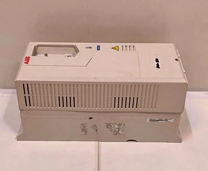 ABB AC Drive ACH580-01-027A-4+P940 20HP 3Ph 27A 400/480VAC AVM 170 3