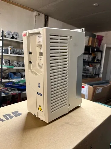 ABB HVAC IP21 0.75kW 400V 3ph AC Inverter Drive ACH580-01-02A6-4 3