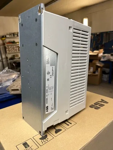 ABB HVAC IP21 0.75kW 400V 3ph AC Inverter Drive ACH580-01-02A6-4 4