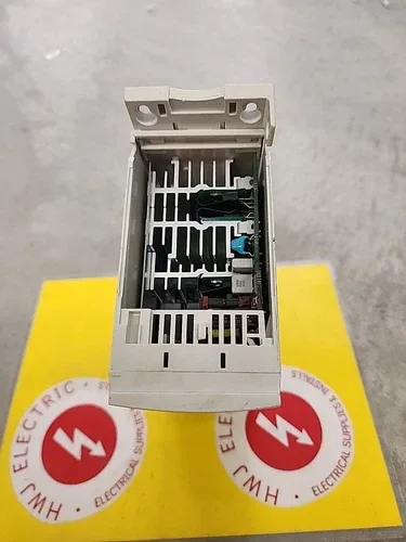 ABB ACS150-03E-02A4-2 3 PHASE 200-240V 4.3A DRIVE 3
