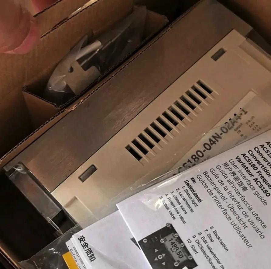 ABB ACS180-04N-02A4-1 Frequency Converter 3