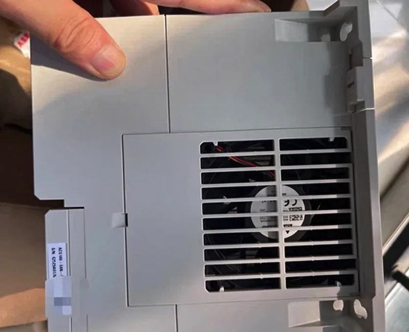 ABB ACS180-04N-033A-4 frequency converter 4