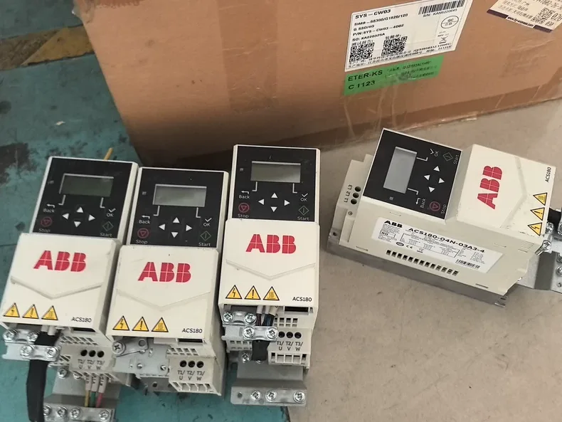 ABB ACS180-04N-03A3-4 Frequency Converter 3