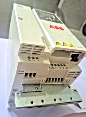 ABB ACS180-04S-17A0-4 Frequency Converter 4