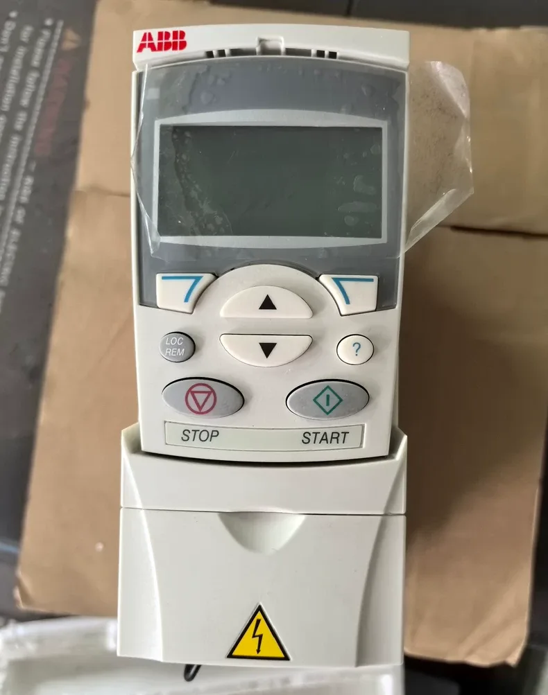 ABB Inverter ACS310 ACS310-03E-01A3-4 380V 0.37KW